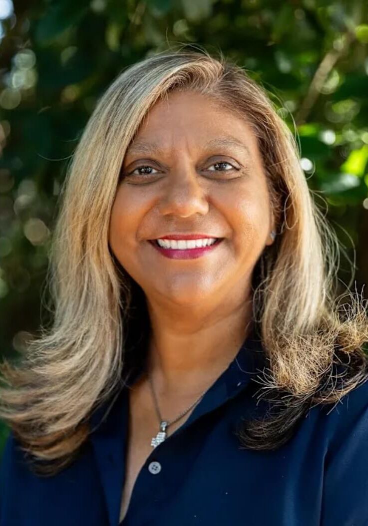 ArleneOuterbridge2025GlamourShots-18 - Past President